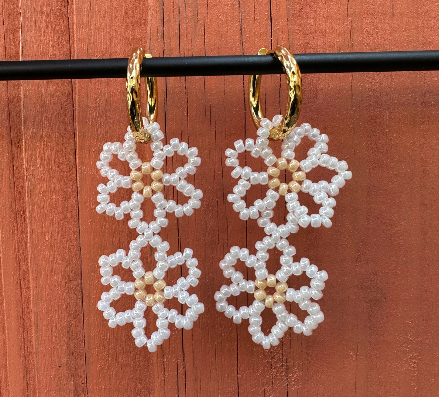 FLOWR oorbel - Pearl Daisy